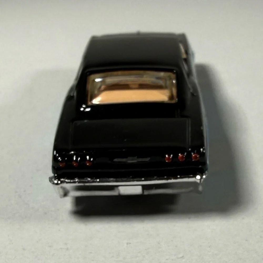 Hot Wheels 1965 Chevy Impala Die-Cast 1:64